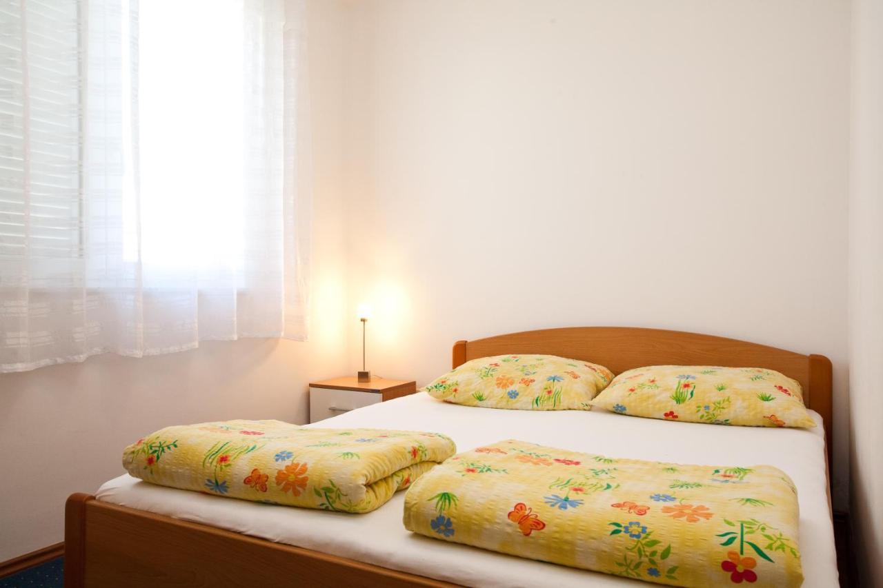 Apartments Glibo Near The Sea And Town Center! Krk Town Buitenkant foto