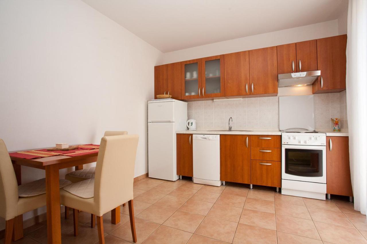 Apartments Glibo Near The Sea And Town Center! Krk Town Buitenkant foto