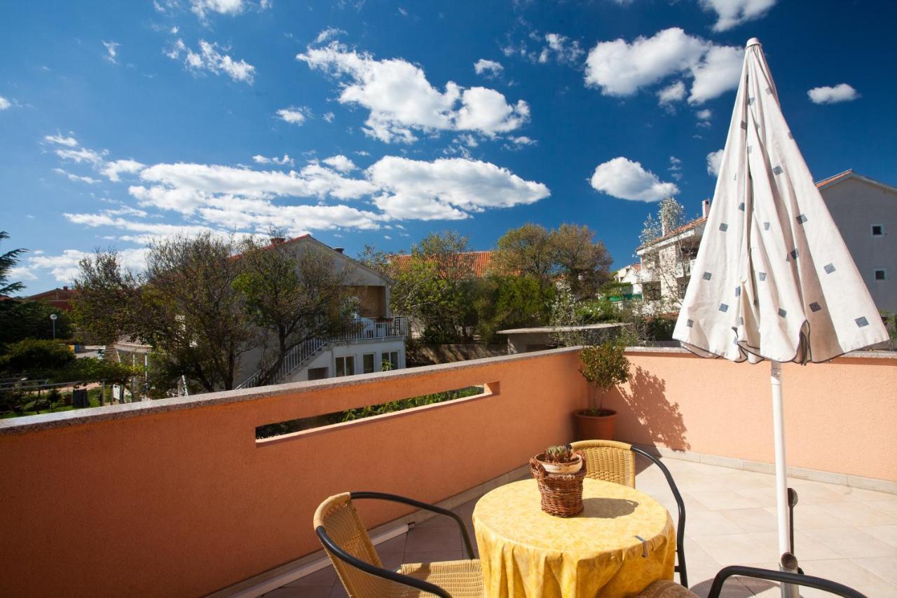 Apartments Glibo Near The Sea And Town Center! Krk Town Buitenkant foto